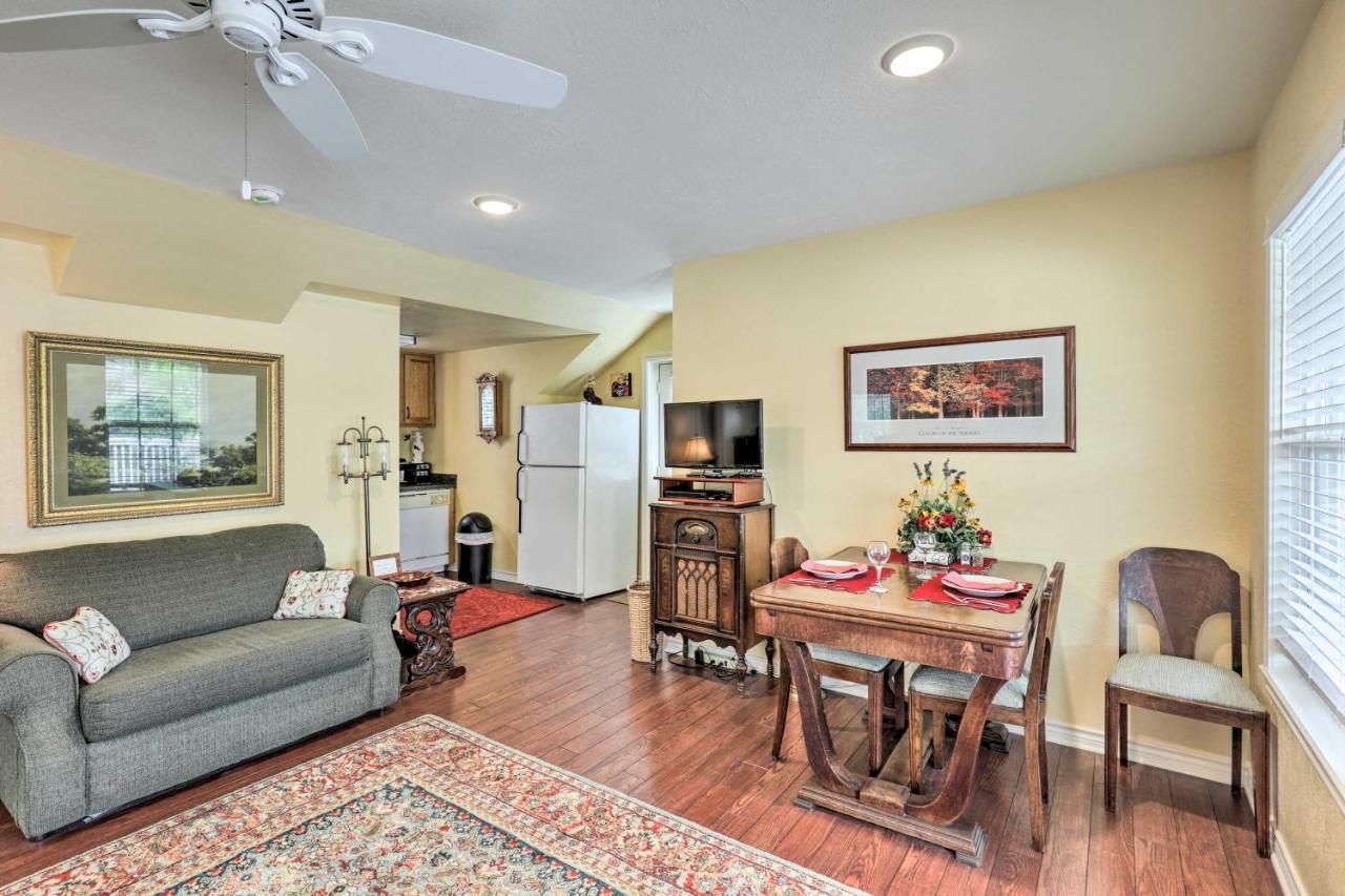 Studio In College Station With Expansive Deck! Exterior foto