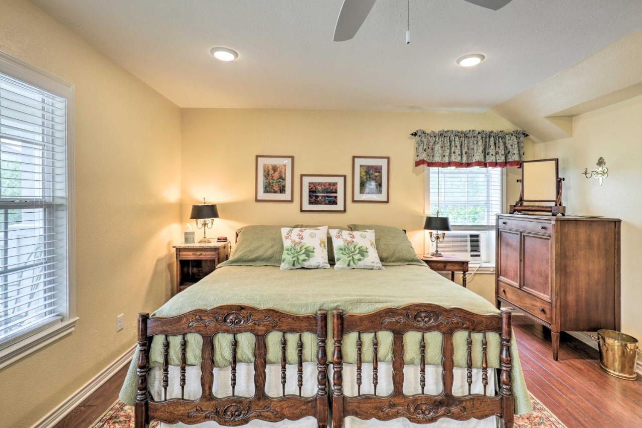 Studio In College Station With Expansive Deck! Exterior foto