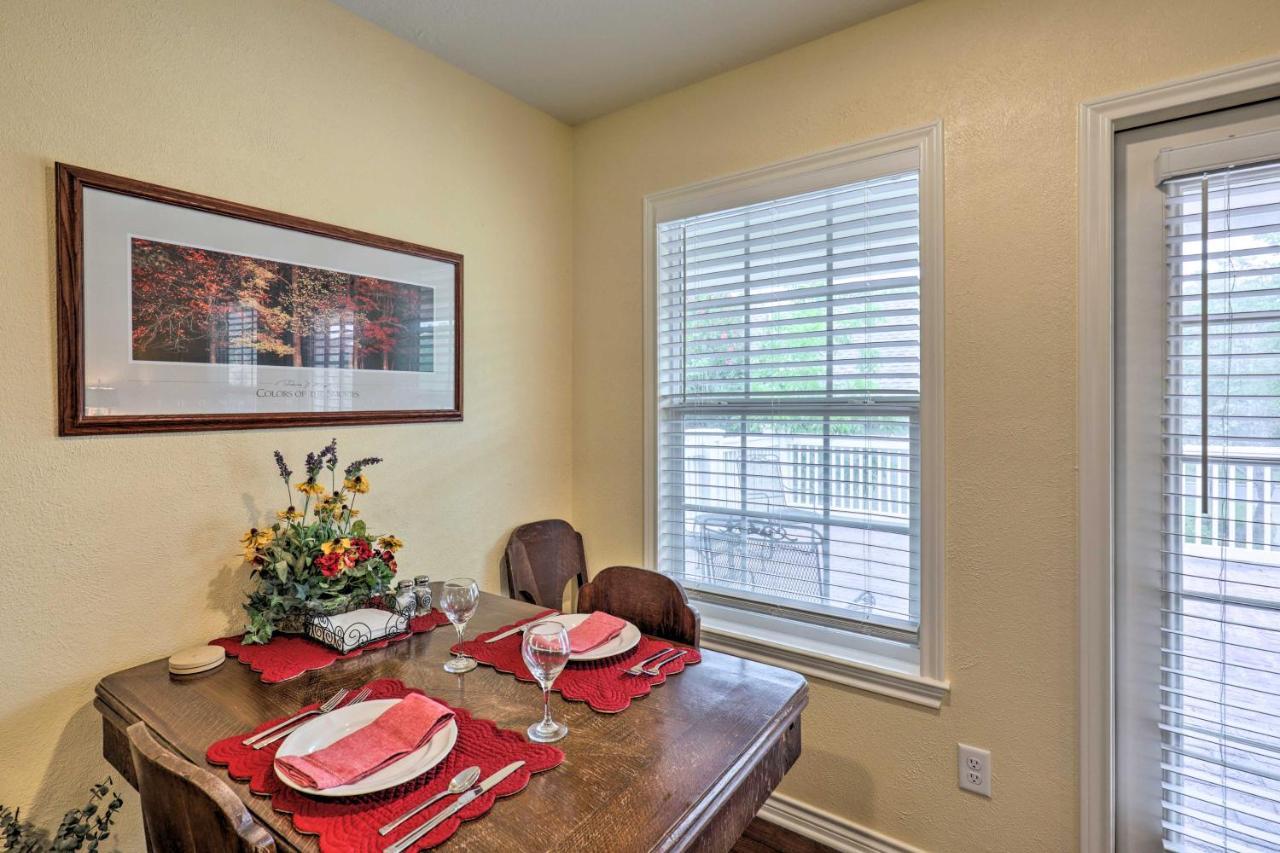 Studio In College Station With Expansive Deck! Exterior foto